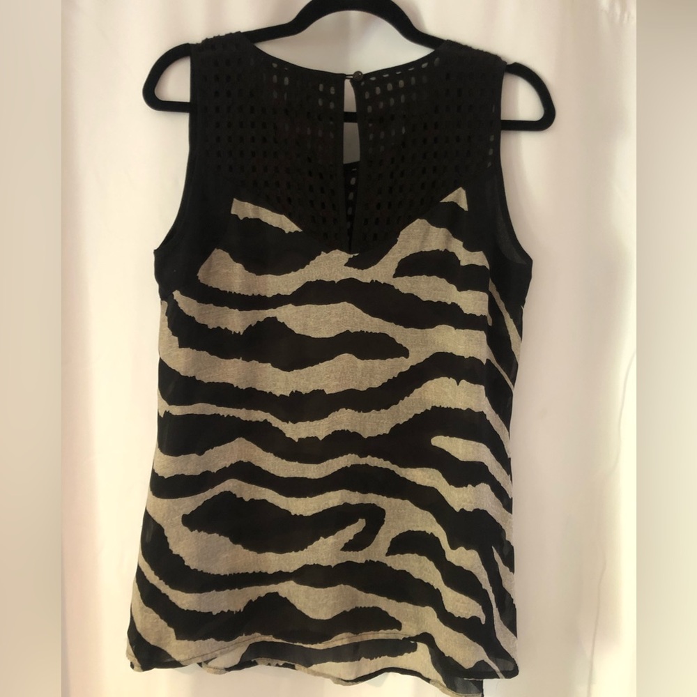 Cabiโ Shirt Womens Size Small Black Zebra Trivola Top Flowy Ladies Casual 5046